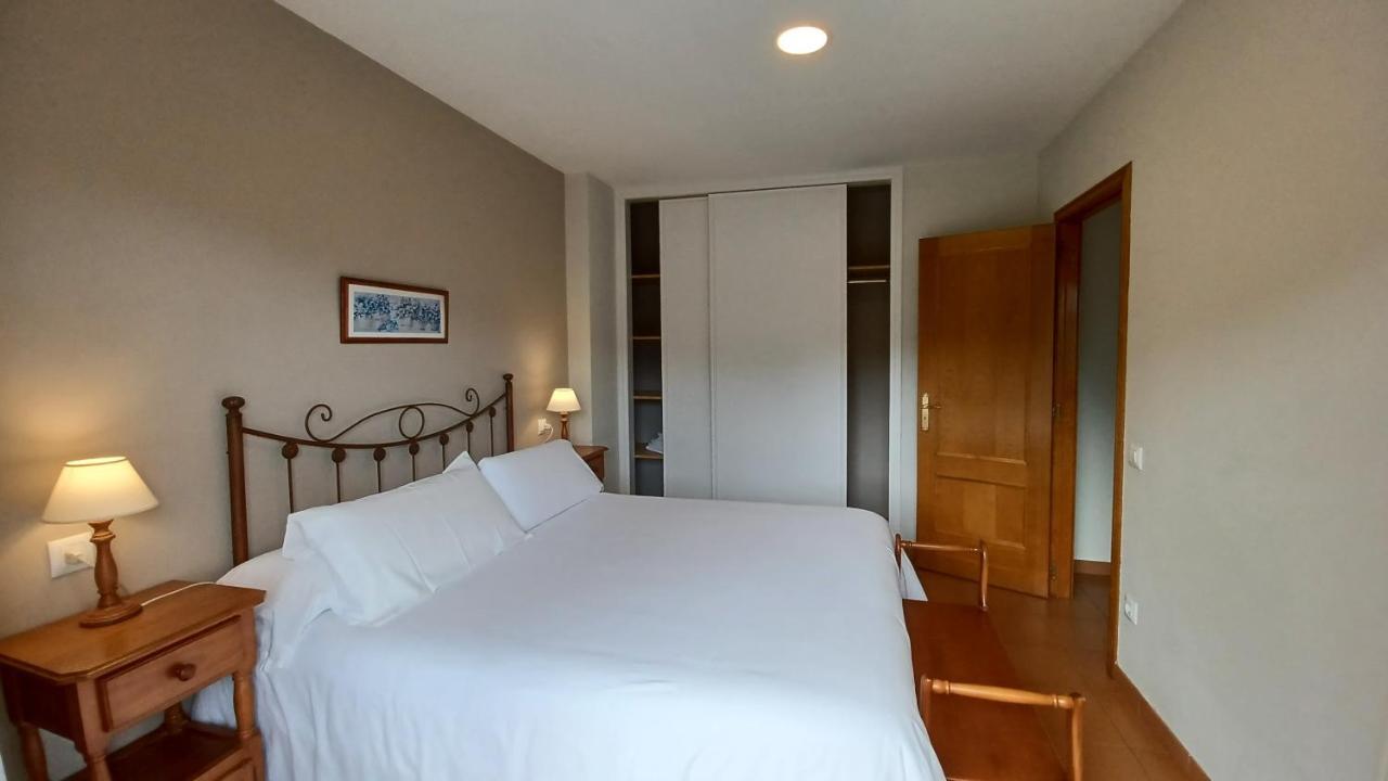 Apartamentos El Otero De Cudillero Soto de Luiña Eksteriør billede